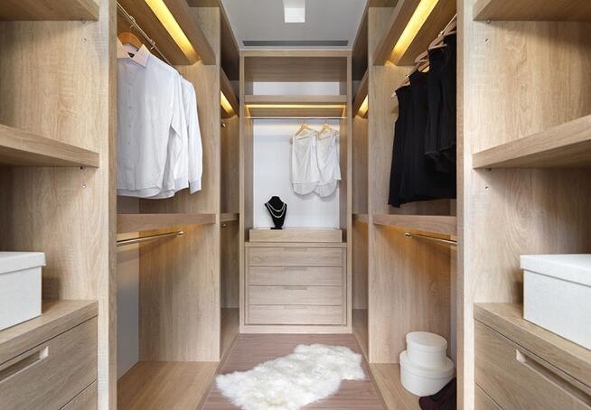 裝修衣帽間時(shí)，這些細(xì)節(jié)千萬(wàn)要注意